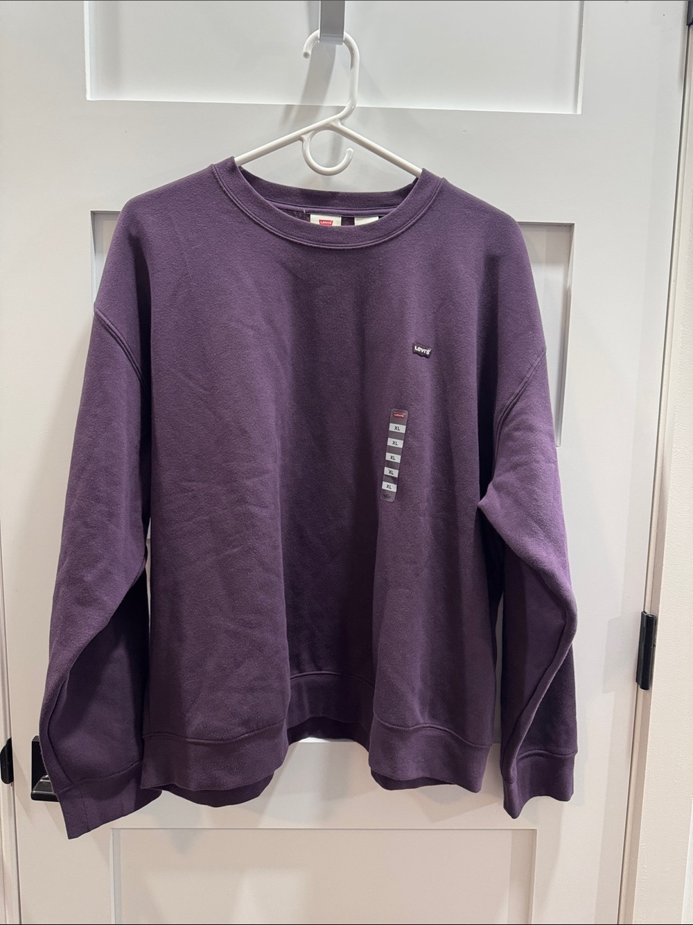 NWT Women’s XL Levi’s crewneck sweatshirt